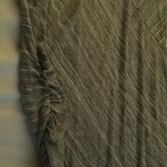 Maternity top - Picture 2 of 2