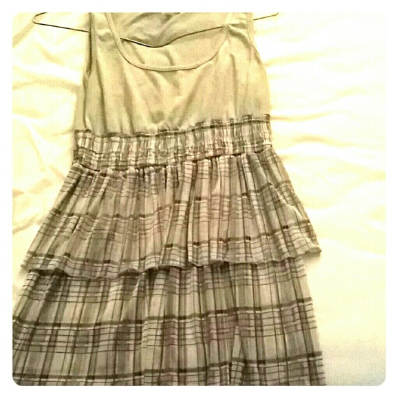 Ruffled tank - Picture 1 of 1