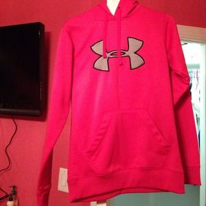 Hot pink Under Armour sweat shirt
