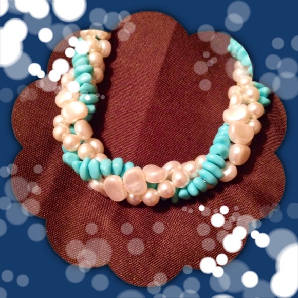 Necklace - Picture 2 of 2