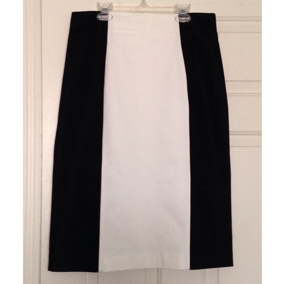 Black & White Knee Length Skirt