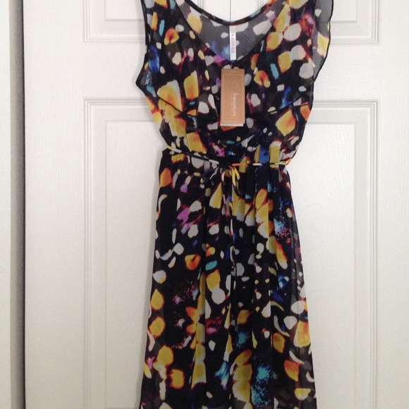 kanvas Dresses & Skirts - Kanvas brand from Frescesca's Closet