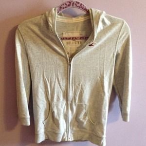 Quarter length sleeve zippy