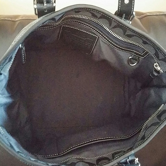 💯% Authentic black canvas signature coach - Picture 2 of 4