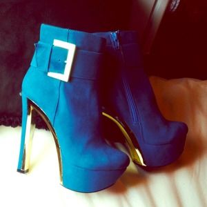 HP 💕✨👠🎉Teal Blue super high bootie pumps sz. 6