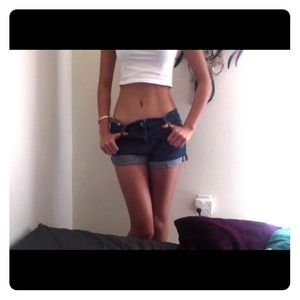 H81 Denim shorts, Size 28