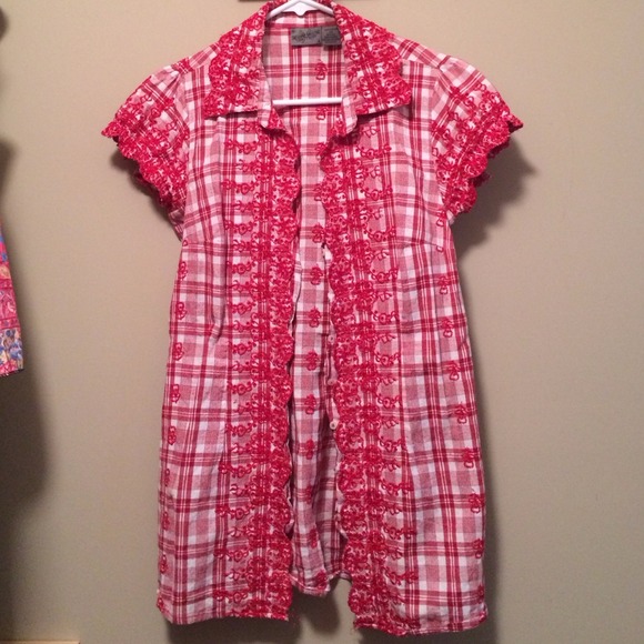 Day Trip brand ladies red/white tunic-style top!