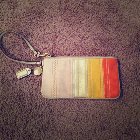 AUTHENTIC coach wristlet