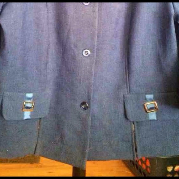 🙀FREE W/PURCHASE $25🙀TAILORED SUIT JACKET NAVY - Picture 3 of 4