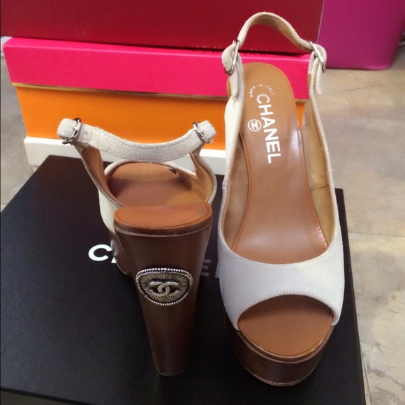 Chanel sandals light beige - Picture 2 of 4