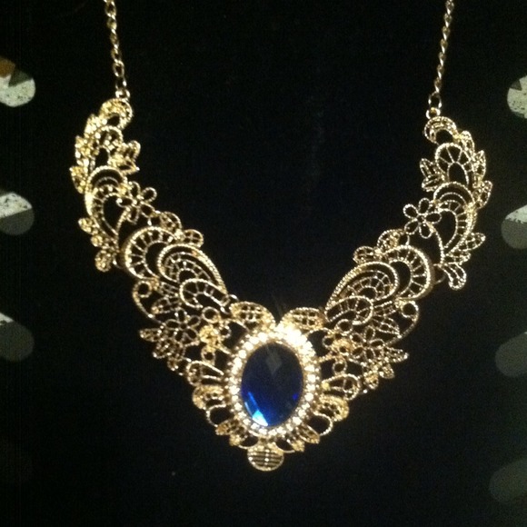 Jewelry - Sold in bundle to noellex7/Statement necklace