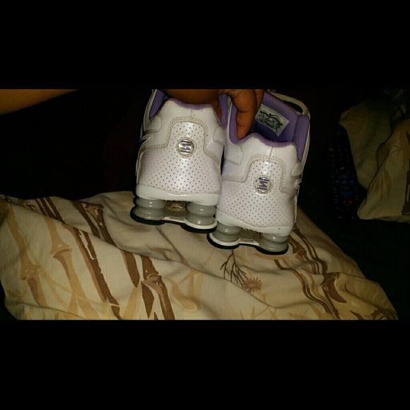 Nike - Picture 3 of 4