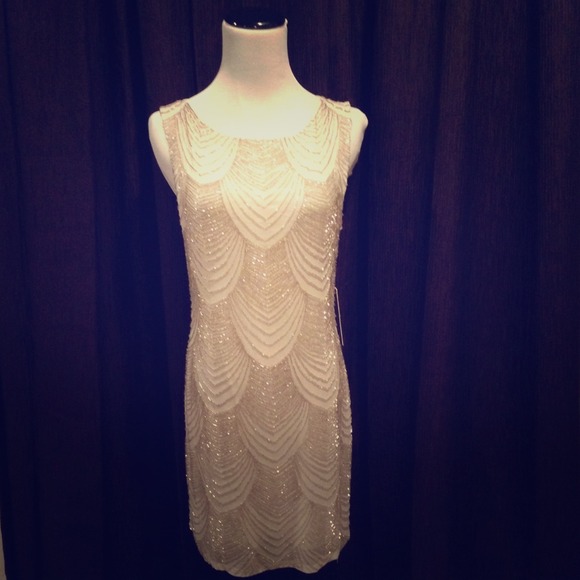 Alice + Olivia Dresses & Skirts - NWT Alice and Olivia white beaded dress.