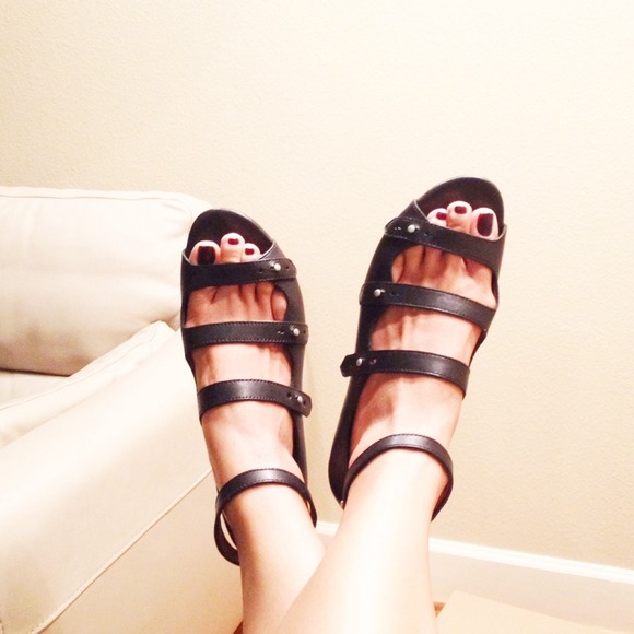 SOLD!! The Jessie Sandal by Madewell - Picture 3 of 4