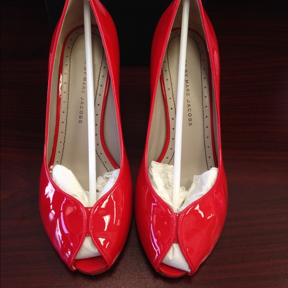 Marc by Marc Jacobs red patent leather heels