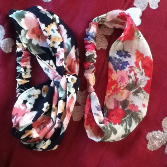 Floral headbands for @KELSEALBRECHT