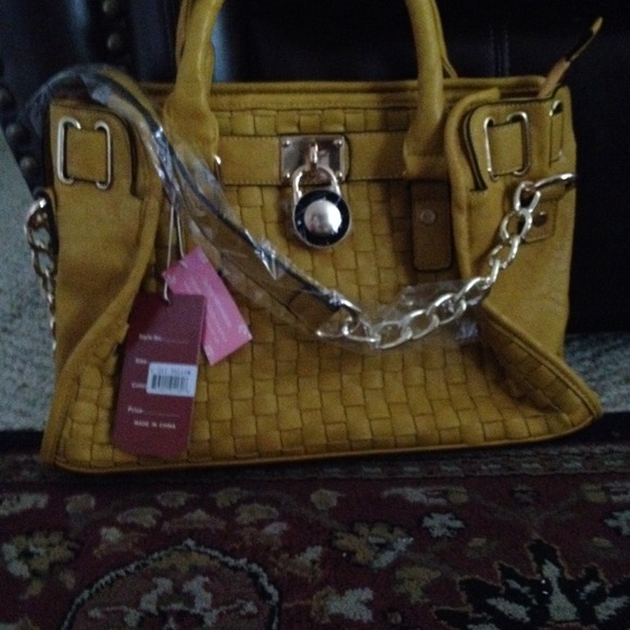 Fashion handbag