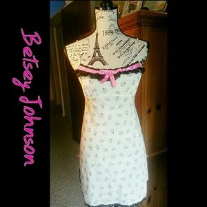 Betsey Johnson intimate sleepwear