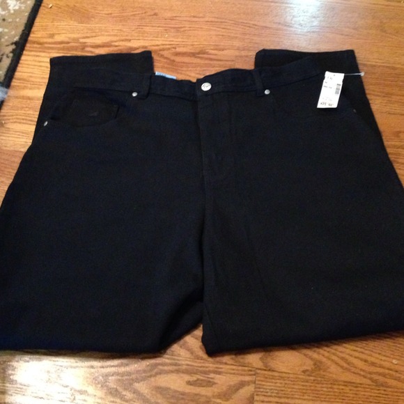 18W Gloria Vanderbilt Original Black Stretch Jean