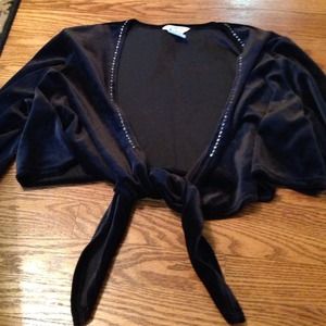 Black 3X 22/24 Velvet Long Sleeved Shrug