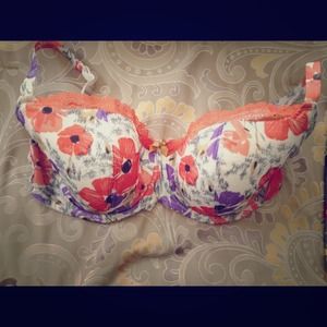 Poppy patterned padded cup bra