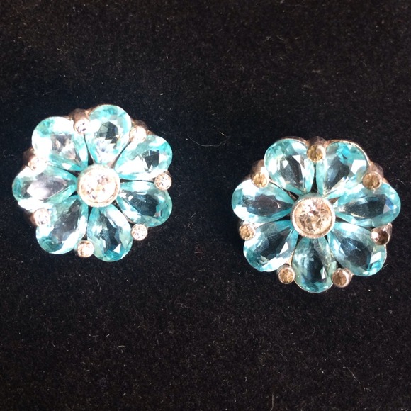 Vintage aqua crystal flower earrings