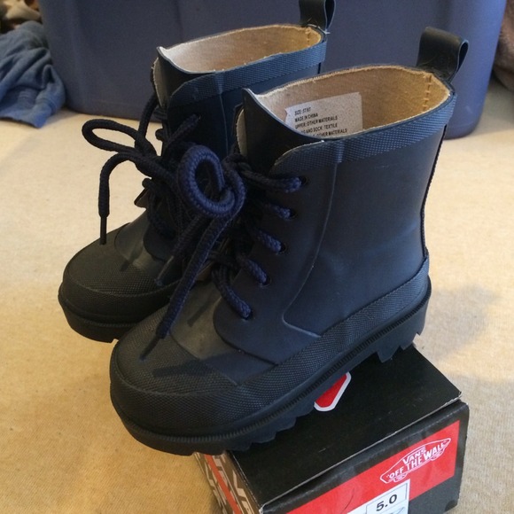 Brand new rain boots