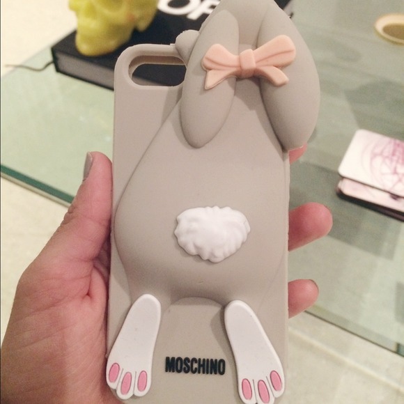 Moschino IPhone 5 phone cover - Picture 3 of 3