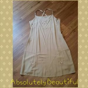 Markdown*16 to 13* Pretty & Feminine Dress