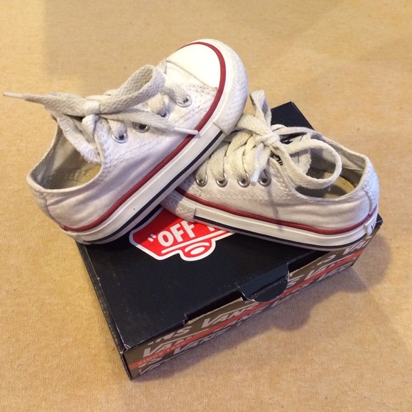 Converse toddler 4