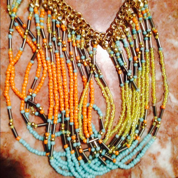 Necklace Set NWOT - Picture 2 of 2