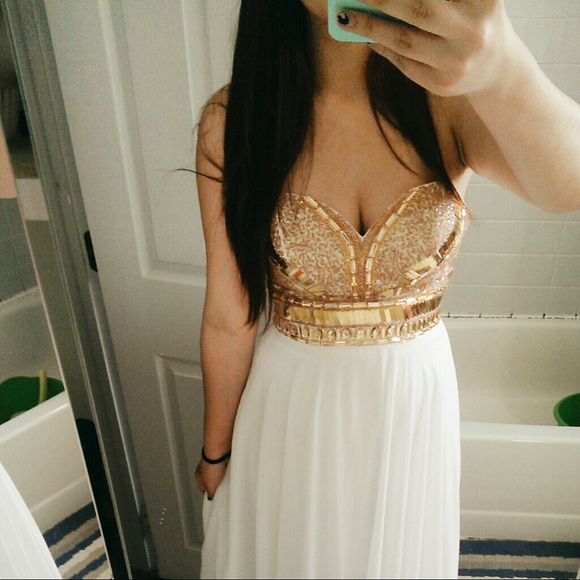 SOLDDD ! Gold prom dress