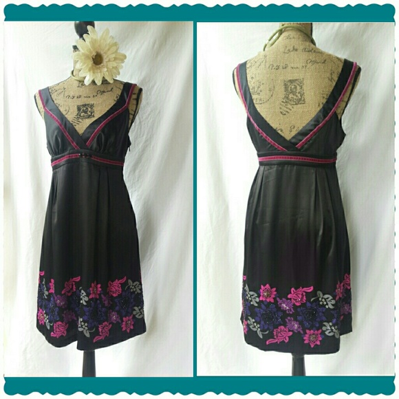 Guess Dresses & Skirts - REDUCED from $30!  NWOT - GUESS Floral Black Dress