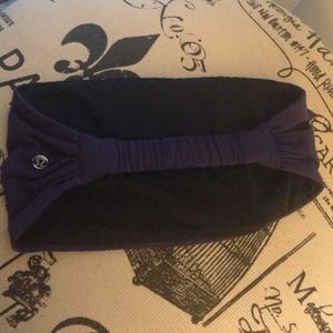 Lululemon headband blue and white headband bundle.