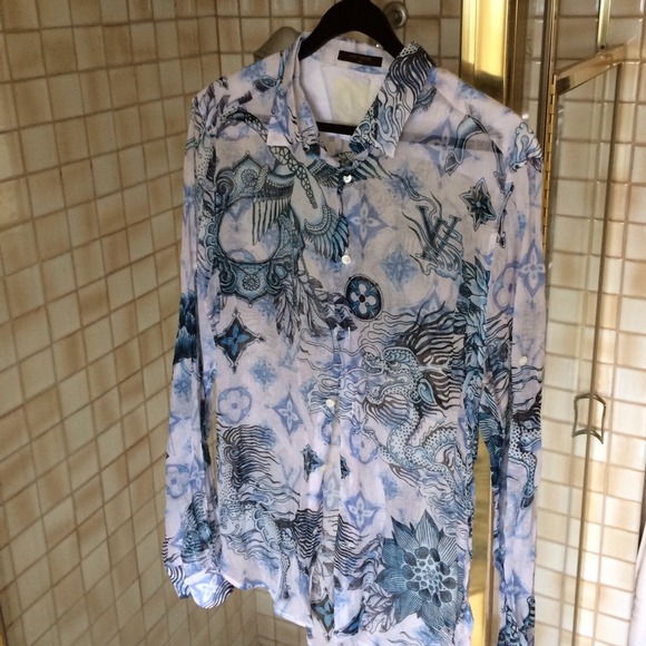 LV Runway shirt from Scott Campbell tattoo artist - Picture 4 of 4