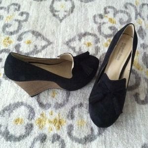 Elizabeth Brady wedges