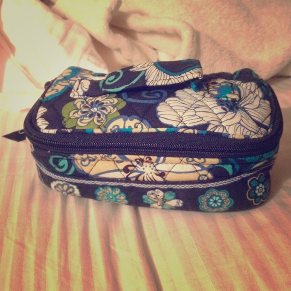 SOLD 💥 Vera Bradley travel Cosmetic Bag etc