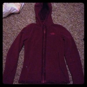 SOLD Maroon North Face size S