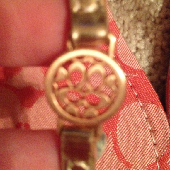 ❌SOLD❌ Coach sandles - Picture 2 of 4