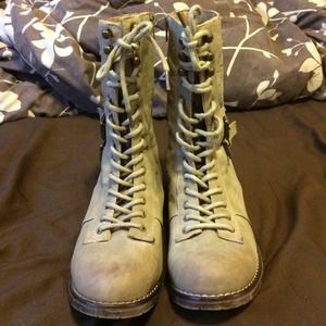 💥REDUCED!!💥Kathy Jean Combat Boots