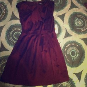 Maroon colored. Vintage style dress.