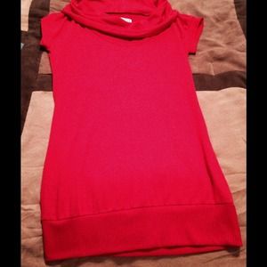 Cowl neck short sleeve sweater