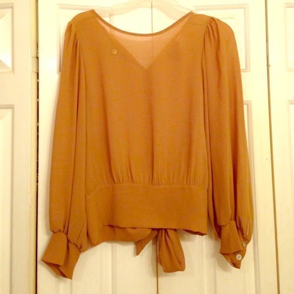 🎉HP🎉 Light Brown Blouse🎉🎉🎊🎉🎊🎉🎊🎉🎊🎉🎊🎉