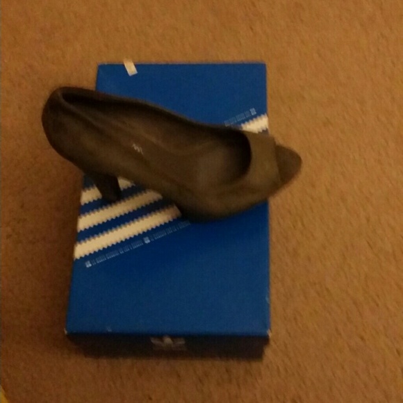 Aldo peep toe