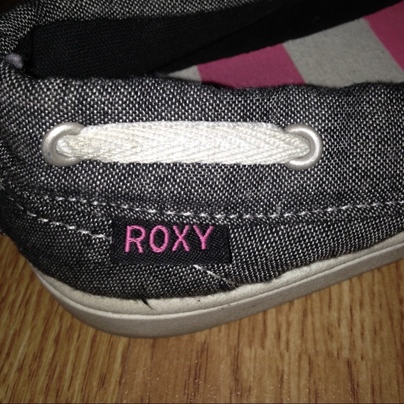 grey Roxy flats - Picture 3 of 3