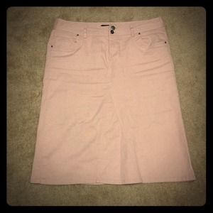 Pastel-pink dyed denim skirt. From Turkey. Size 44