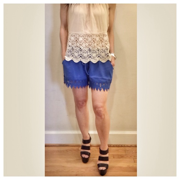 Cobalt blue crochet trim shorts - Picture 2 of 4