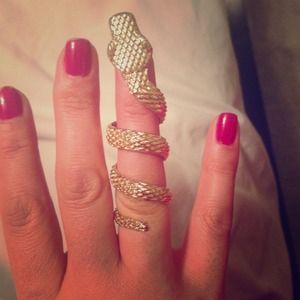 🐍GOLD UNIQUE SNAKE RING🐍