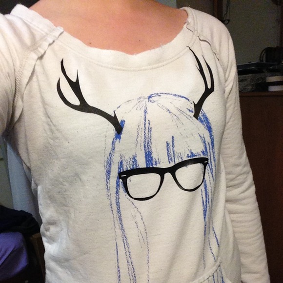 Volcom off the shoulder shirt - Picture 2 of 3