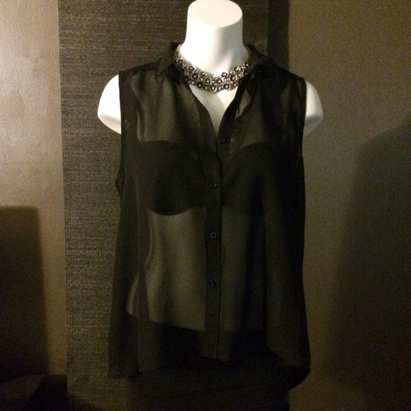 High-low sheer top - Picture 2 of 3